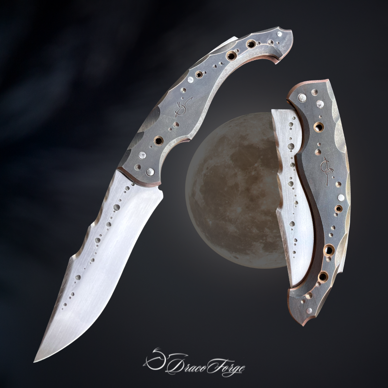 Atlante Prototype couteau pliant cran forcé artisanal tout acier inox teinté Dracoforge Atlante Prototype couteau pliant cran forcé artisanal tout acier inox teinté Dracoforge