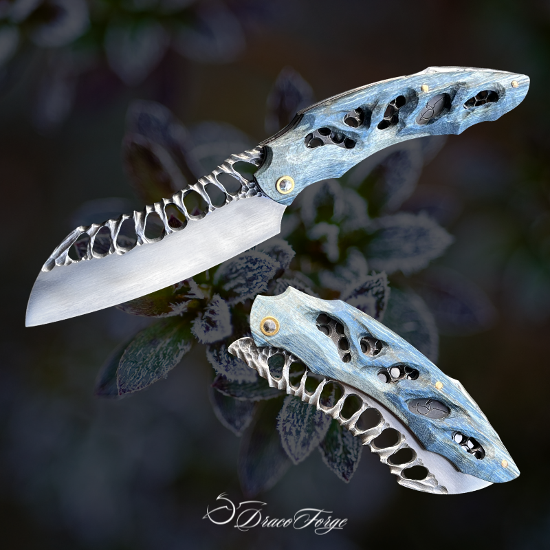 Dragon Scale 15 couteau pliant hêtre échauffé bleu fait main ajourages organiques Dracoforge Dragon Scale 15 couteau pliant hêtre échauffé bleu fait main ajourages organiques Dracoforge