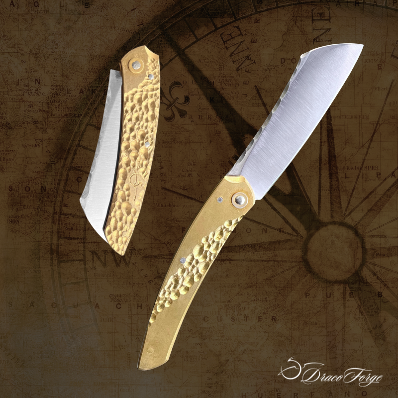 Mini-Rackham petit couteau de marin pliant cran plat artisanal doré Dracoforge Mini-Rackham petit couteau de marin pliant cran plat artisanal doré Dracoforge